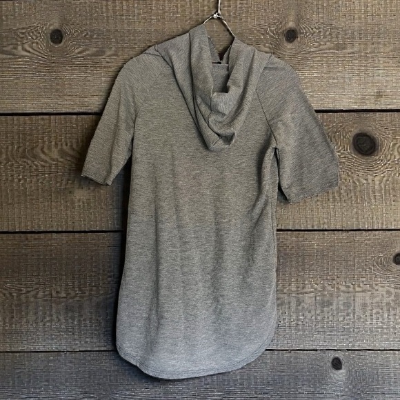 Marilyn Monroe Lightweight Short Sleeve Hoodie - Picture 2 of 4